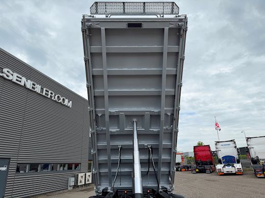 Reisch 15m3 3-vejs tipkærre Tip - 18