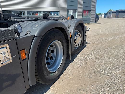 Scania P420 6x2*4 Hejs/kran - 18