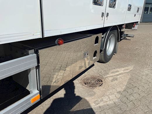 Renault D16.280 Foldedørskasse Fast kasse - 15