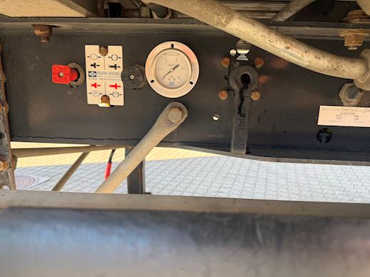 AMT 15 mtr 4-aks 105m3 Walkingfloor - 11