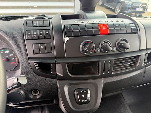 Iveco Euro Cargo 80-220 med fast kasse Fast kasse - 10