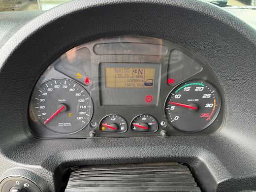 Iveco Euro Cargo 80-220 med fast kasse Fast kasse - 9