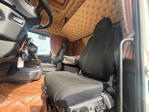 Scania R560 6x2 m. Spritzer silo opbygning Tankopbygning - 12