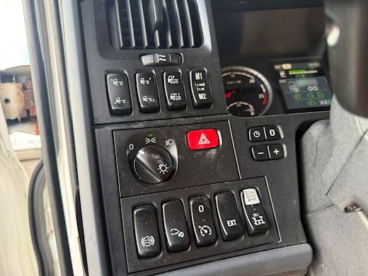 Scania R560 6x2 m. Spritzer silo opbygning Tankopbygning - 21