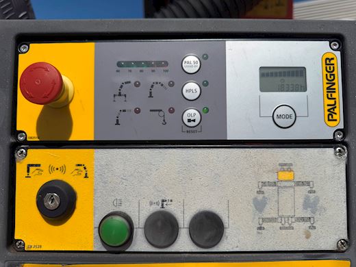 Leci 3-aks nedbygget trailer med Palfinger PK 9001EH kran Nedbygget - 14
