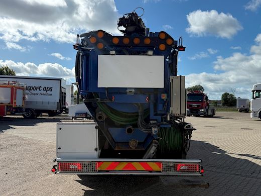 Scania P320 6x2*4 J. Hvidtved Larsen opbygning Slamsuger - 3