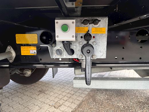 Kässbohrer 3-aks gardintrailer med truckbeslag Gardin - 15