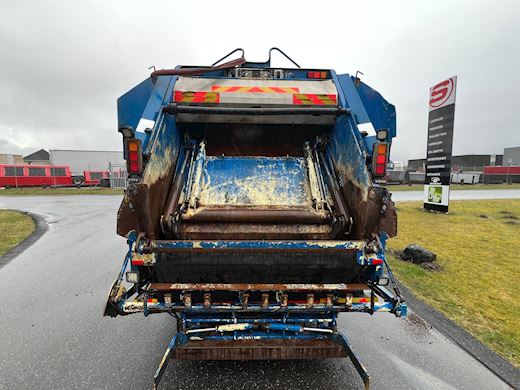 Volvo FM420 8x2*6 NTM 25m3 Renovation - 6