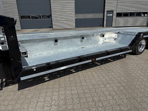 Hangler 3-aks AgroLine maskintrailer med hjulbrønde Maskintrailer - 17